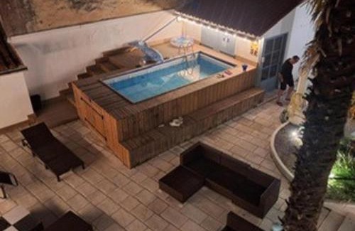 Beauvais sur Matha House | 3Bed House- Sleeps 6 - Pool Garden Pets Parking