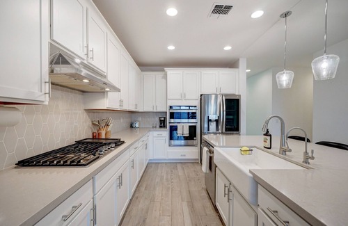 Peoria House | 3bed Renovated Contemporary Stay