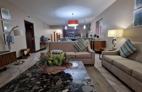 Oyster Pond Apartment | 3BR+ 2Bths. Best spot to enjoy FR&US Side.