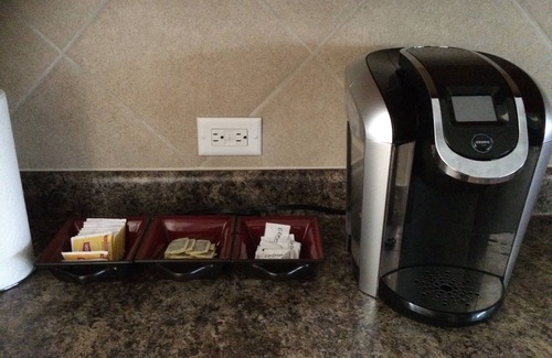 Winston - Salem House | 3BR & 3BA Near Everything! 2400SF