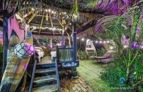 Sawtell House | 3BR Bohemian Style House with Modern Comforts