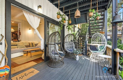 Sawtell House | 3BR Bohemian Style House with Modern Comforts