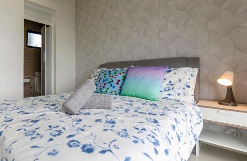 Medini Apartment | 3BR D'Pristine Suite, Stunning Views & Near LEGOLAND