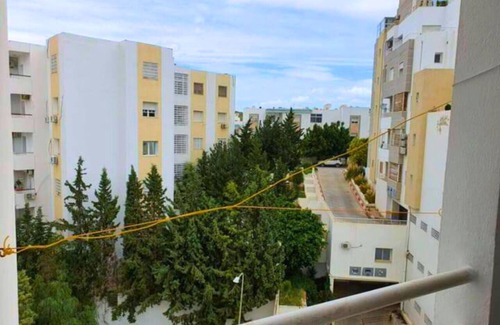 El Menzah 8 Apartment | 3BR Elegant Appart in Ennasr Spacious and Quiet With Wi-Fi, Free Shuttle +7 Days