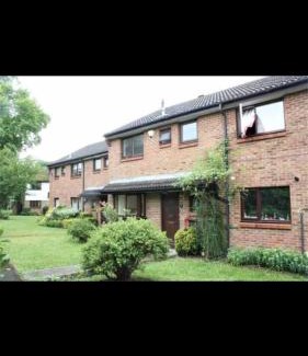 Slough House | 3BR Furnished Property in Slough Fully Furnished Independent House