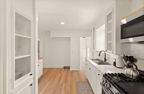 Euclid Apartment | 3BR Home Bright & Open In Euclid Near Cleveland!