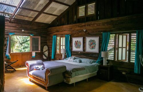 La Vega Province Villa | 3BR Riverside Secret Retreat