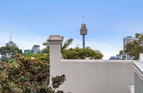 Paddington House | 3BR Terrace Home in Central Paddington