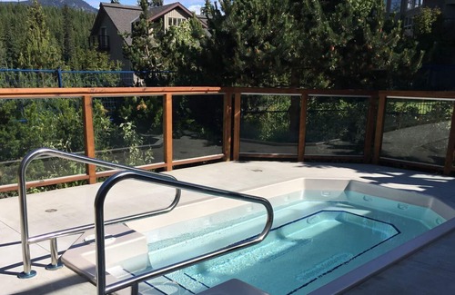 Blackcomb House | 3BR Townhome on Golf Course by Harmony Whistler