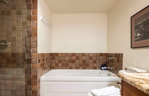 Blackcomb House | 3BR Townhome on Golf Course by Harmony Whistler