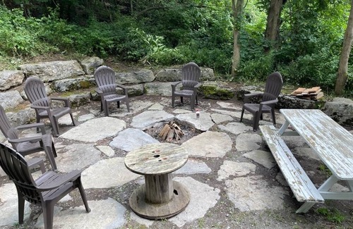 Oneida Cabin | #3Cabins cottages,fishing,creeks, ponds,nature trails,anniversaries celebrations