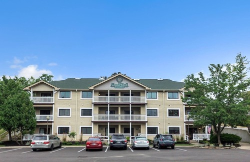 Nashville Condo | 3rd Floor Back Side Corner Penthouse Suite- 305 by Grand Wood Suites