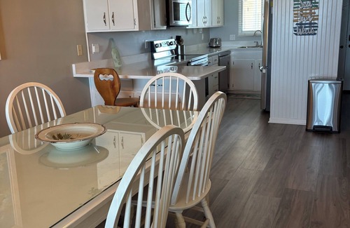 Crescent Beach Condo | 3rd Floor Condo W/View of Gulf and Pools