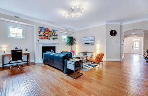 Morrisville House | 4.5 Miles to Downtown Morrisville , NC