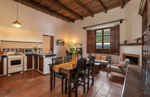 Antigua Guatemala Apartment | 4 Apartments +1 House in an Apartment Complex