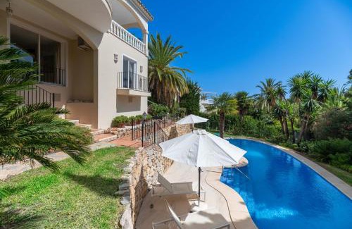 Marbella Apartment | 4 BDRM Andalusian Villa w Cinema & Sea Views