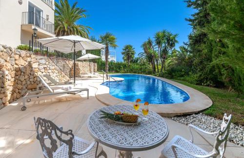 Marbella Apartment | 4 BDRM Andalusian Villa w Cinema & Sea Views
