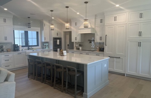 North Conway House | 4 bed, 3.5 bath house with a 3 car garage, steam shower and fireplace! NO PETS!