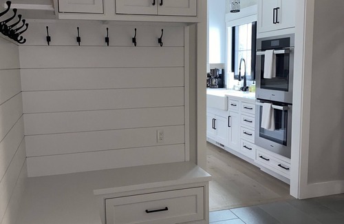 North Conway House | 4 bed, 3.5 bath house with a 3 car garage, steam shower and fireplace! NO PETS!