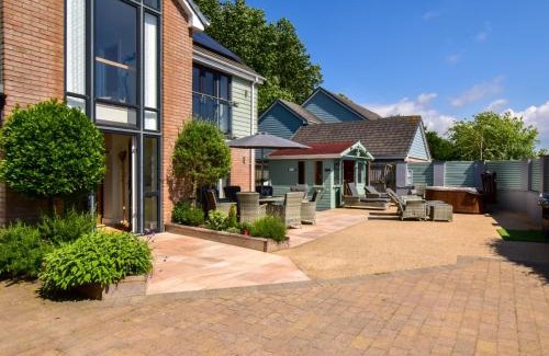 Wrafton House | 4 Bed in Braunton 78250