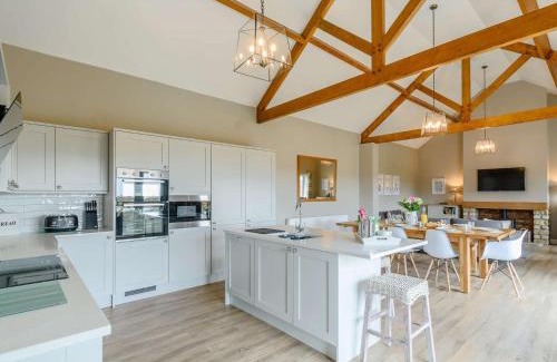 Potter Brompton House | 4 Bed in Scarborough 79522