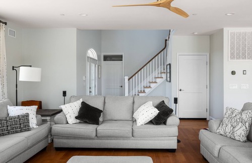 Center Moriches House | 4 Bed Waterfront house w/private dock on the Moriches Bay. Sleeps 8 comfortably.