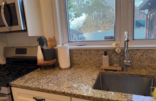 Wilmington House | 4-bedroom 2 Full Bath Cozy Retreat