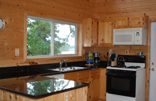 Nevis Cabin | 4 Bedroom 2BA Cabin on a Quiet Lake