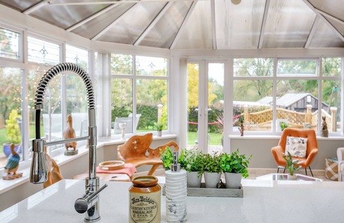 Darlington Cottage | 4 bedroom accommodation in Darlington, near Bishop Auckland