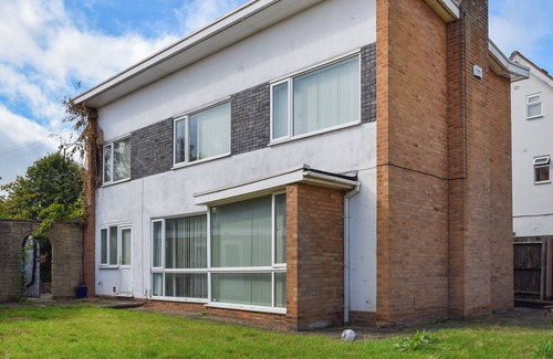 Kenilworth Cottage | 4 bedroom accommodation in Kenilworth