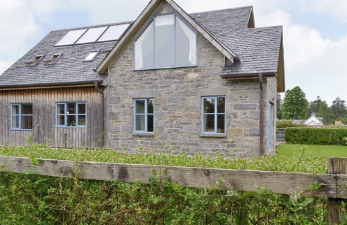 Salen Cottage | 4 bedroom accommodation in Acharacle