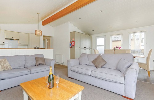 Llanasa Ski Chalet | 4 bedroom accommodation in Talacre, Holywell