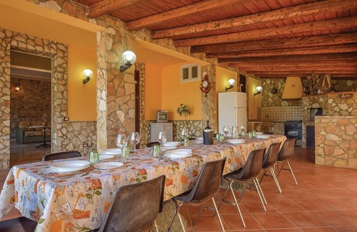 Trabia House | 4 bedroom accommodation in Trabia PA