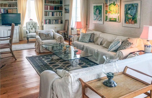Gotene Municipality House | 4 bedroom accommodation in Mariestad