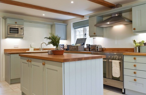 West Lulworth Cottage | 4 bedroom accommodation in West Lulworth, near Wareham