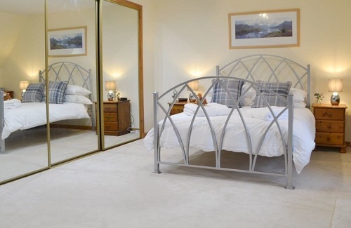 Drumnadrochit Cottage | 4 bedroom accommodation in Drumnadrochit, near Inverness