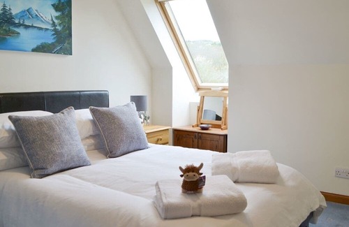 Drumnadrochit Cottage | 4 bedroom accommodation in Drumnadrochit, near Inverness