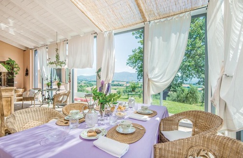 Fornole Apartment | 4 bedroom accommodation in Narni
