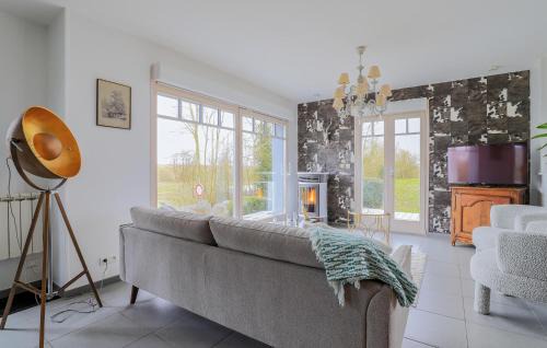 Romeries House | 4 Bedroom Awesome Home In Romeries