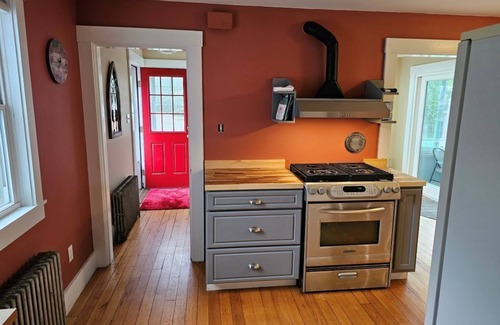 Searsport House | 4 Bedroom Cape on beautiful Penobscot Bay. Close to many popular coastal towns.