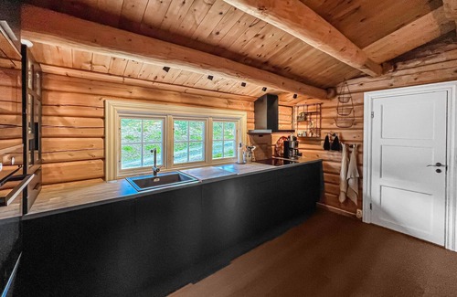 Skjaak House | 4 bedroom cozy home in Nordberg