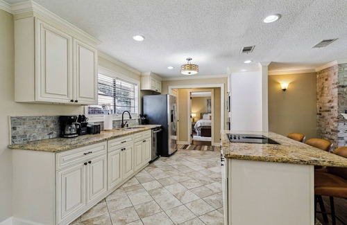 Gonzales House | 4-bedroom Cozy Home in Gonzales