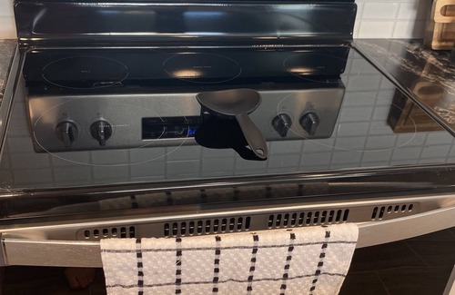 Artesia House | 4 bedroom home near FLETC