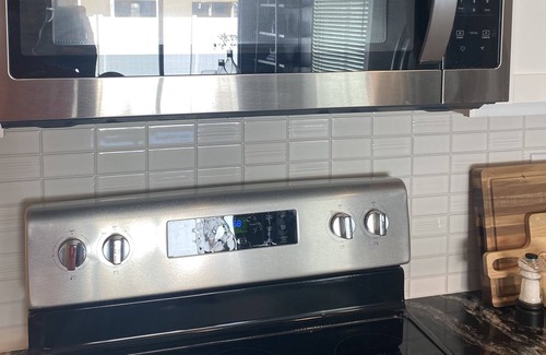 Artesia House | 4 bedroom home near FLETC