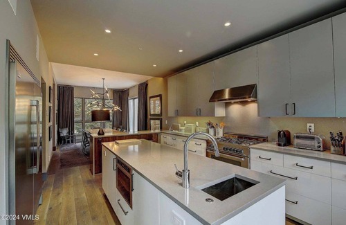 Vail House | 4 Bedroom Home on Vail Golf Course; Minutes away from Vail Village & Golden Peak