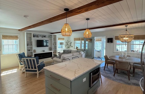 Ocean Park House | 4-bedroom house 5 minutes walk to lovely Old Orchard Beach!