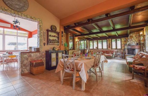 Trabia House | 4 bedroom accommodation in Trabia