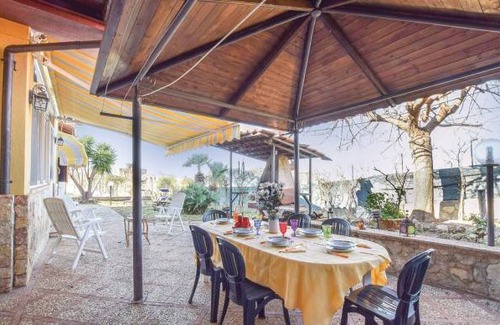 Trabia House | 4 bedroom accommodation in Trabia