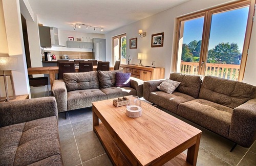 Les Carroz-d'Araches Apartment | 4 Bedroom Luxury Apartment, Les Carroz D'Araches. Wifi, Sauna, Parking & Garage