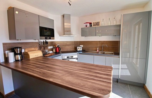 Les Carroz-d'Araches Apartment | 4 Bedroom Luxury Apartment, Les Carroz D'Araches. Wifi, Sauna, Parking & Garage